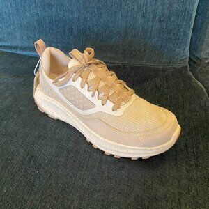 Olukai - Makiki White Sand/Tapa - Multiple Sizes (NEW W/ BOX)